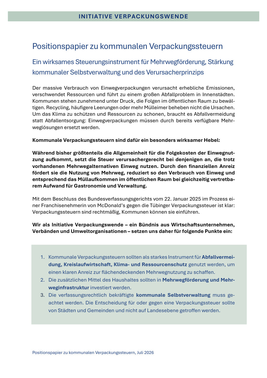 Cover of Positionspapier zu kommunalen Verpackungssteuern (Position paper on municipal packaging taxes), July 2026, and 15-Punkte-Plan zur Einführung einer kommunalen Verpackungssteuer (15-point plan for introducing a municipal packaging tax), September 2026